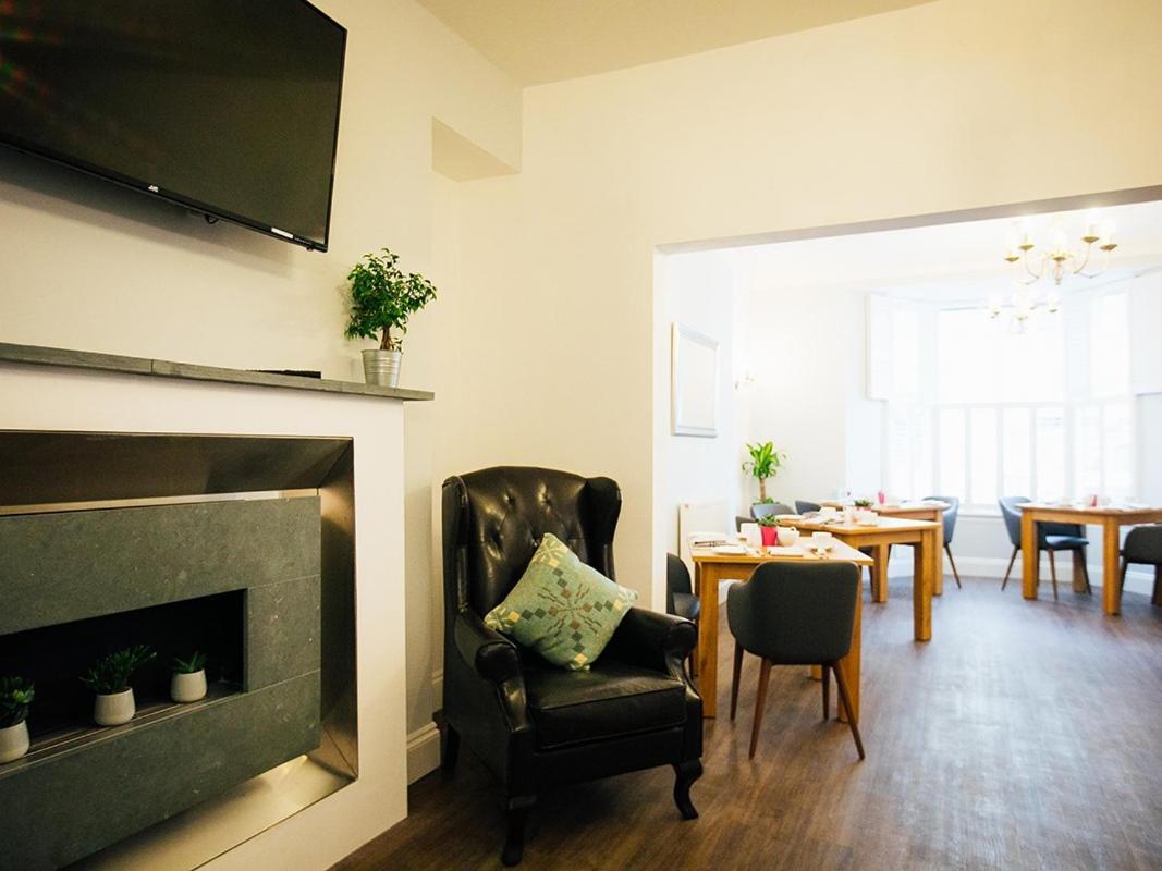 ホテル The Townhouse テンビー 部屋 写真