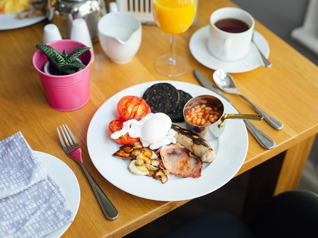 ホテル The Townhouse テンビー 部屋 写真